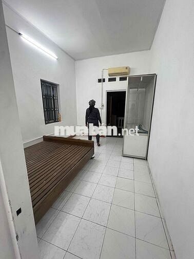 Chính chủ cho thuê nhà 2 Tầng phố Nguyễn Chính, Hoàng Mai