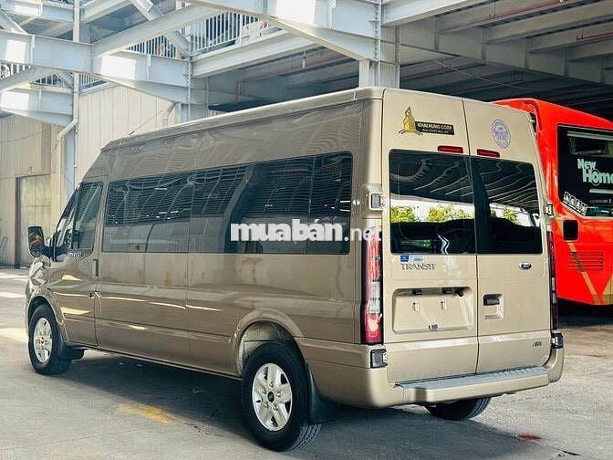 Ford Transit 2023 Tiêu chuẩn