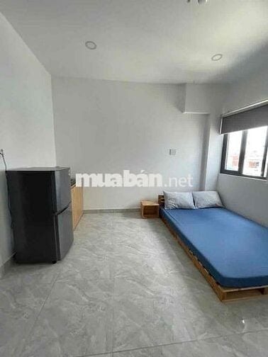 Phòng HXH có thang máy ngay bờ kè Trường Sa Phú Nhuận giáp Q3, Q. Tân