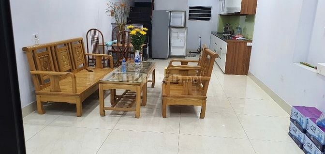 CHO THUÊ NHÀ 4 TẦNG LÀM VĂN PHÒNG HOẶC HỘ GIA ĐÌNH Ở