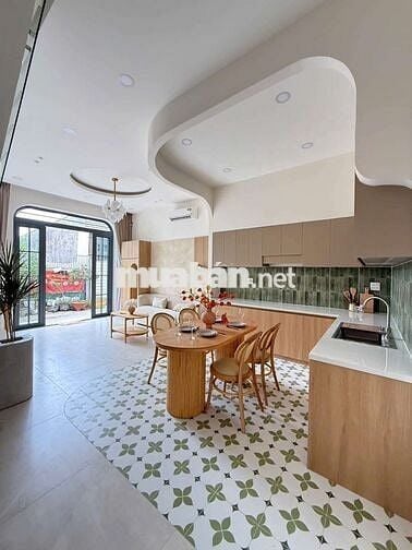 NHÀ CAO CẤP - HẺM 388J NGUYỄN VĂN CỪ