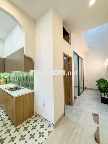 NHÀ CAO CẤP - HẺM 388J NGUYỄN VĂN CỪ