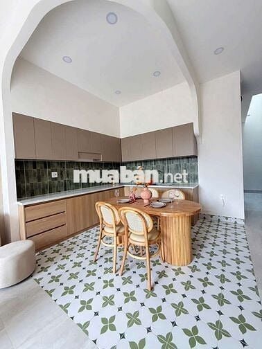 NHÀ CAO CẤP - HẺM 388J NGUYỄN VĂN CỪ