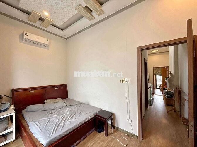 NHÀ 3 PHÒNG NGỦ - HẺM 12 HOÀNG QUỐC VIỆT