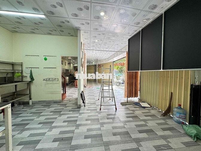 Cho thuê lô góc  hiếm có nằm trung tâm Phường Phú Hoà Bình Dương