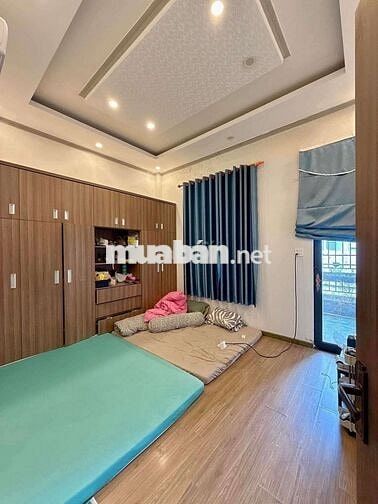 NHÀ 3 PHÒNG NGỦ - HẺM 12 HOÀNG QUỐC VIỆT