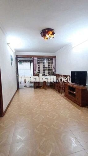 CHO THUÊ CĂN HỘ TẬP THỂ TẦNG 3– LÒ ĐÚC, 70M2 -2 NGỦ - GIÁ 10.5 TRIỆU