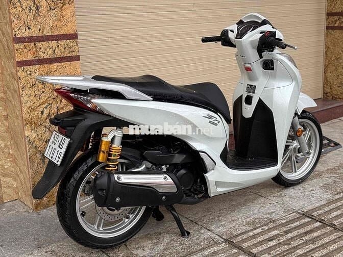 Cần bán SH 300i 2016