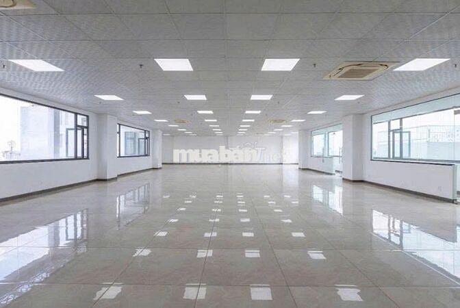 MT Hùng Vương ngay ngã 4 Nguyễn Tri Phương QUẬN 5