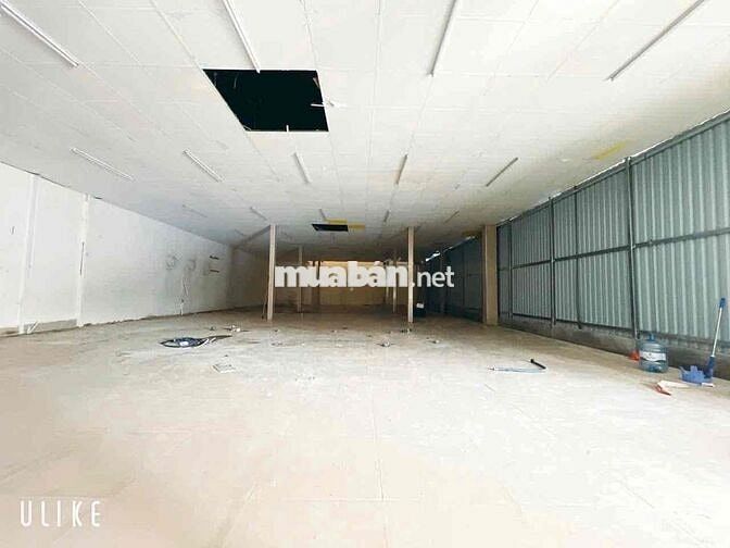 CHO THUÊ MẶT BẰNG - MẶT TIỀN CHỢ  DT: 11m * 25m