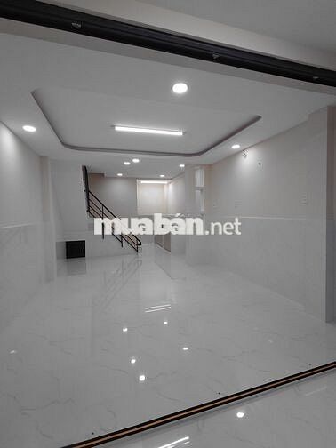 Cho thuê nhà 2 lầu đường số 10 phường tân quy Quận 7