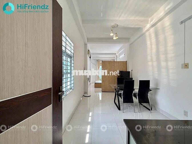 Căn hộ mini Full nội thất có Ban công tách bếp Mặt tiền Nguyễn Trãi Q5