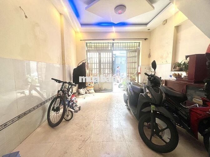 🏡 HẺM Ô TÔ – NHÀ 2 TẦNG ĐÚC – NGÃ TƯ HÀNG XANH – 55M² – CHỈ 6.3 TỶ