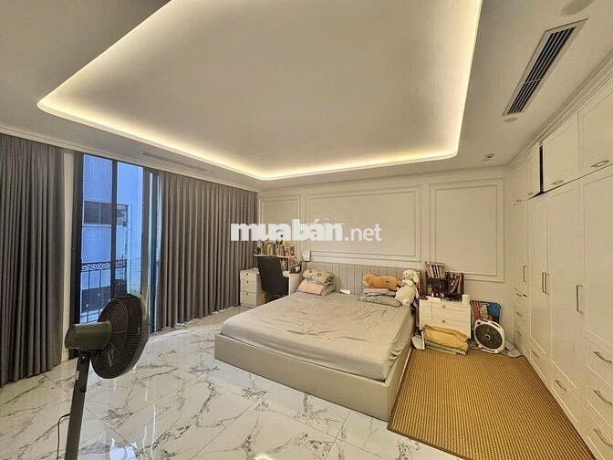 GĐ Cần bán nhà riêng TÔN ĐỨC THẮNG 5T DT 27M 90M ra phố bán nhỉnh 6 tỷ