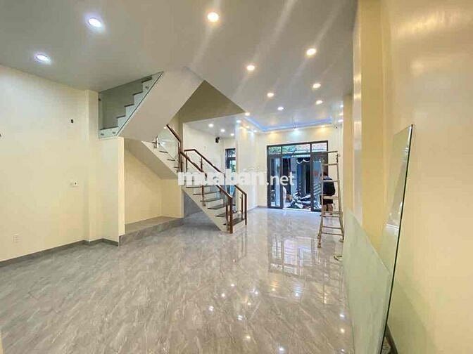 BÁN NHÀ BÌNH TÂN - 5.5x10m - 4TẦNG - HẺM XE TẢI - CẠNH TÂN PHÚ