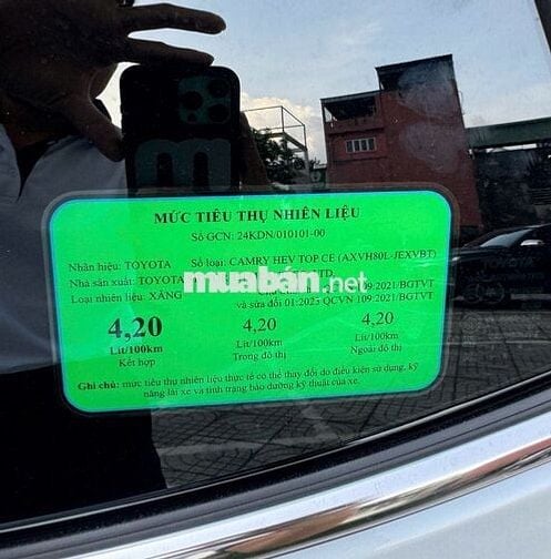 Toyota Camry 2.5 HEV Top 2025 - 8000km