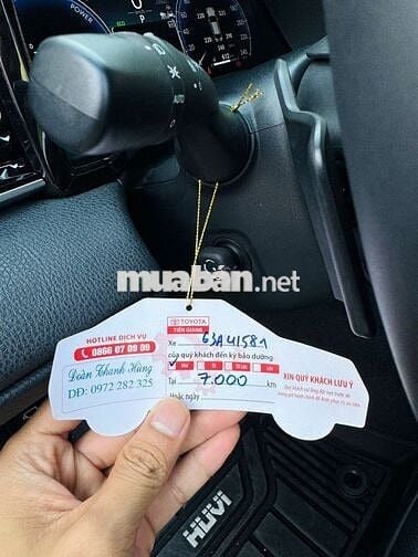 Toyota Camry 2.5 HEV Top 2025 - 8000km