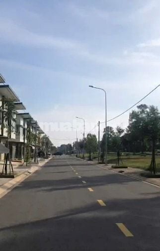 Bán Nhà ( 5x15m), MT đẹp 12m , vành đai 4 , Bến Cát BD., hướng Nam,