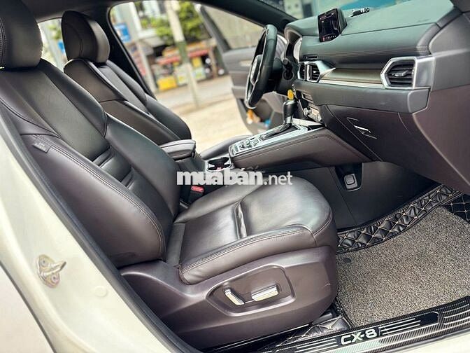 Mazda CX-8 2.5 Luxury 2020- 18000 km