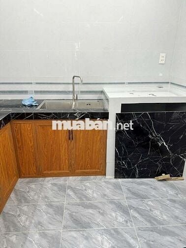 Nhà thuê Mặt Tiền Thạch Lam. Quận Tân Phú. Dtsd 72m2