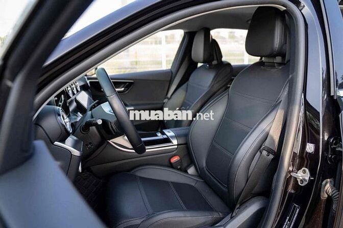 Mercedes Benz C Class 2022 C200 Avantgarde - 36000