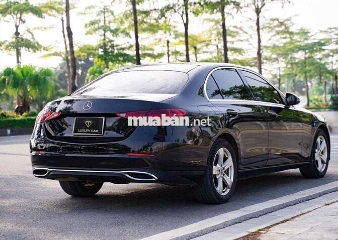 Mercedes Benz C Class 2022 C200 Avantgarde - 36000