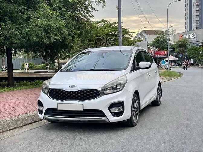 Kia Rondo 2.0GAT 2017 Trắng Xe 1 Chủ Đi chuẩn km