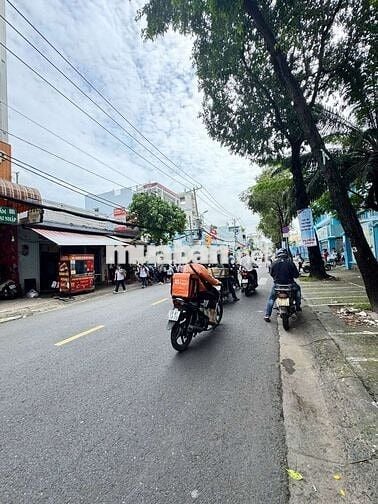 Nhà thuê Mặt Tiền Thạch Lam. Quận Tân Phú. Dtsd 72m2