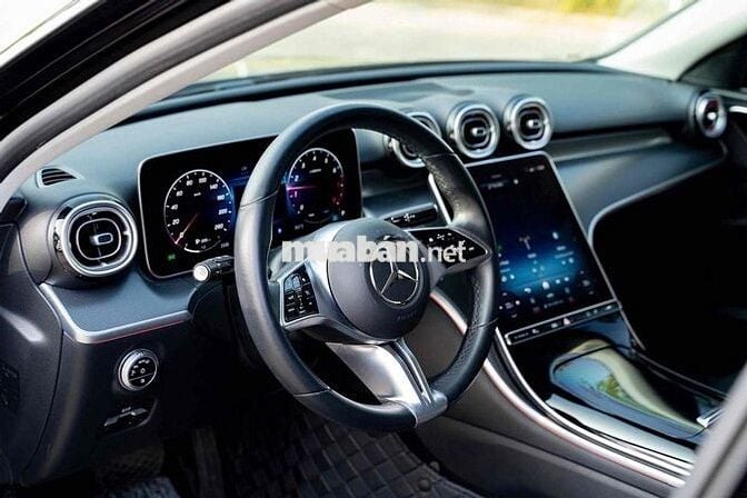 Mercedes Benz C Class 2022 C200 Avantgarde - 36000