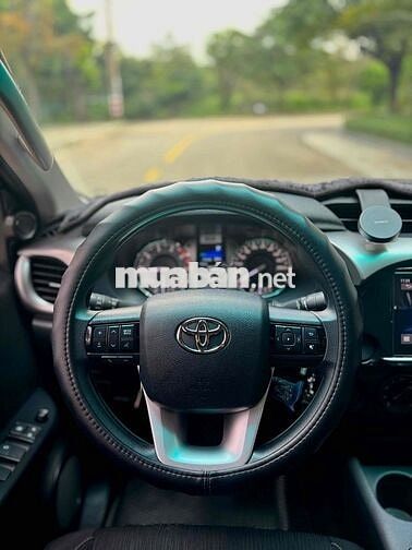 Toyota Hilux 2024 - SIÊU LƯỚT - 1 CHỦ