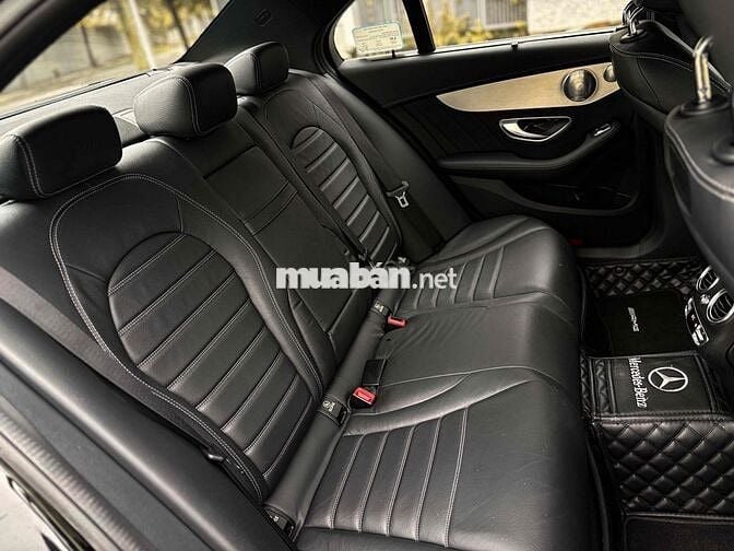 Mercedes Benz C Class 2016 C300 AMG - 67890 km