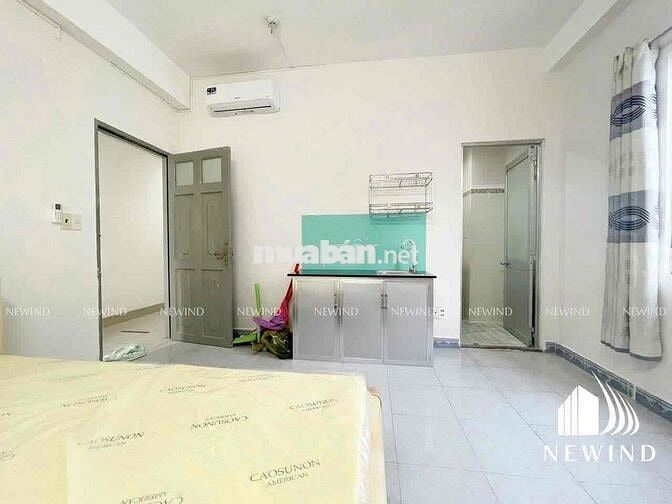 Chính chủ cho thuê phòng cửa sổ trời rộng trung tâm Q7 miễn môi giới