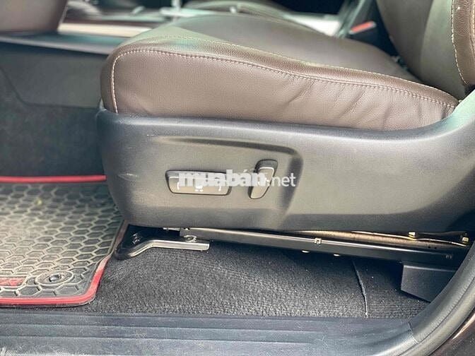 Toyota Fortuner 2016 2.7V 4x2 - 101000 km