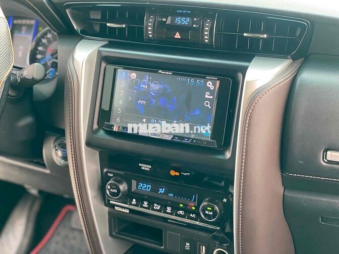 Toyota Fortuner 2016 2.7V 4x2 - 101000 km