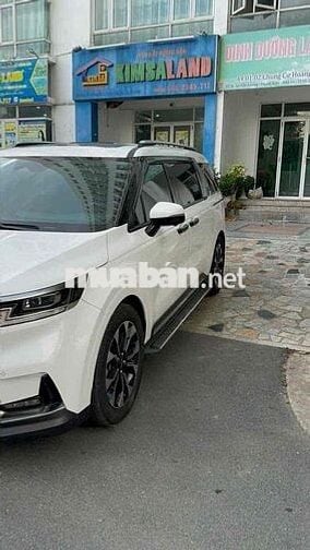 Kia Carnival 2022 2.2D Signature 7 chỗ - xe nhà