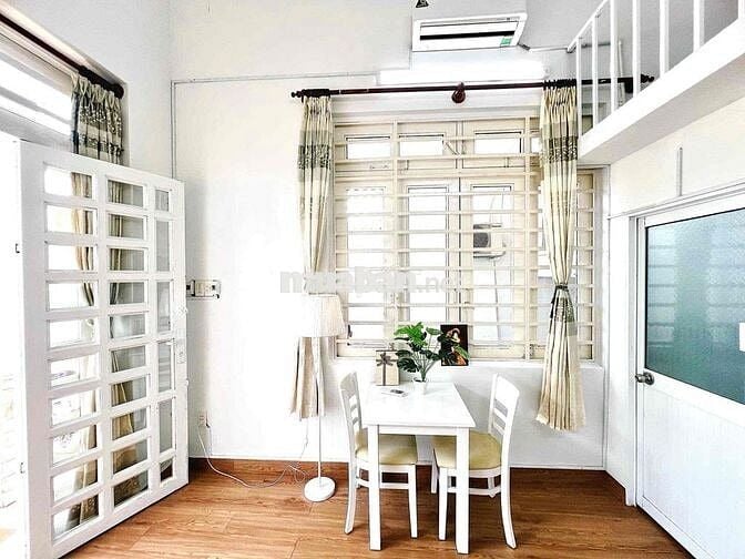 DUPLEX RIÊNG BIỆT - CÓ SÂN VƯỜN RỘNG - FULL NỘI THẤT