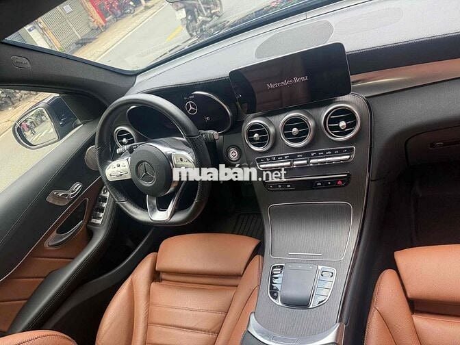 Mercedes Benz GLC 300/4Matic 2022 - 12000 km Xanh