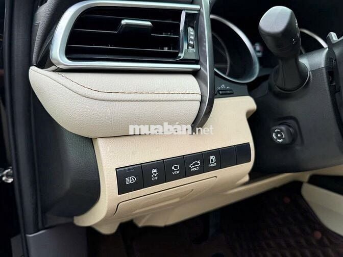 Bán xe Toyota Camry 2.5Q 2023 màu đen