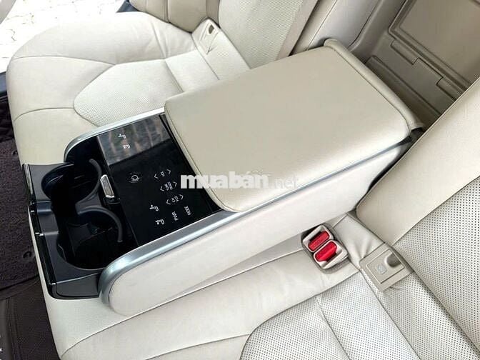 Bán xe Toyota Camry 2.5Q 2023 màu đen