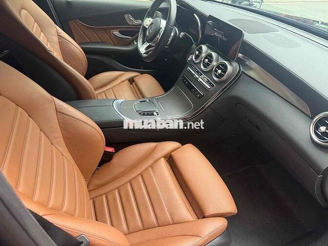 Mercedes Benz GLC 300/4Matic 2022 - 12000 km Xanh