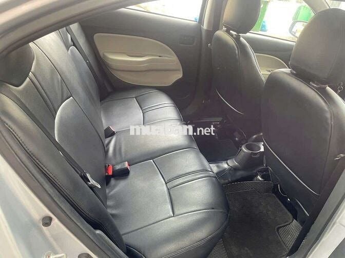 Bán Mitsubishi Atrger đời 2017 xe đẹp máy rin