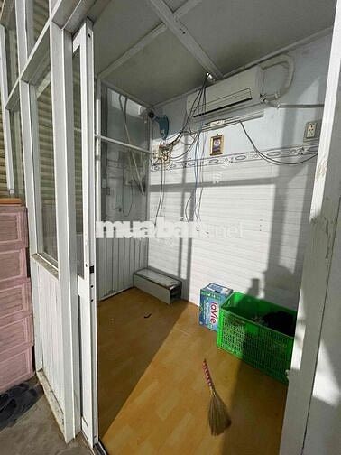 Kho mới cho thuê (9m x 16m) có sẵn 3 pha đường xe tải tới nơi