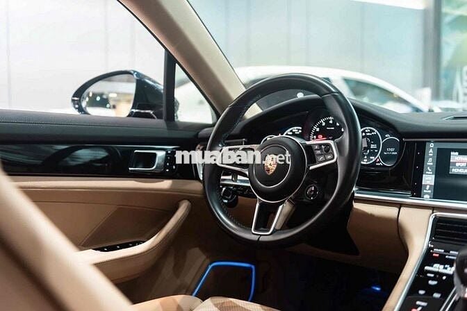 LONG ANH AUTO về Porsche Panamera model 2019