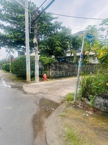 C/c bán lô 5x23m2, 103m2 thổ cư, 1 sẹc T.Tr Tân Hiệp, sát TT Hóc Môn 