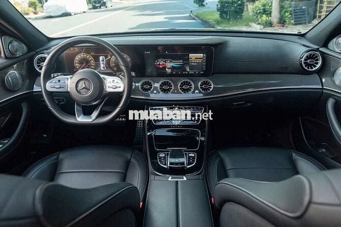 Mercedes Benz E300 AMG 2019 - Hỗ Trợ Vay Tối Đa