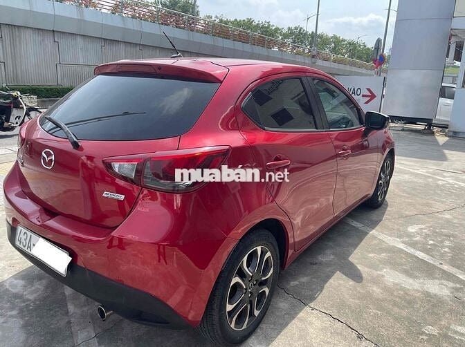 Mazda 2 2016  1.5 AT Hatchback - 85000 km