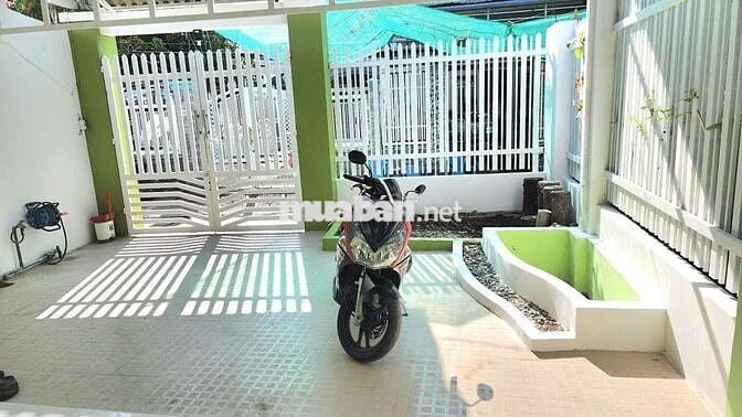 NHÀ 105,2M2 MỚI ĐẸP HẺM XE HƠI CÓ GÁC GẦN KHO C ĐƯƠNG ĐÀO TÔNG NGUYÊN