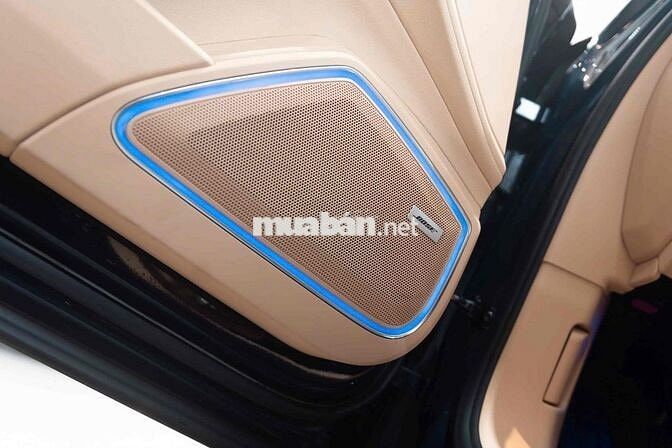 LONG ANH AUTO về Porsche Panamera model 2019