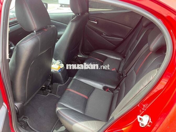 Mazda 2 2016  1.5 AT Hatchback - 85000 km