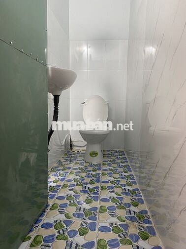 Thuê phòng trọ đường Thạch Lam giá rẻ, có ban công thoáng mát